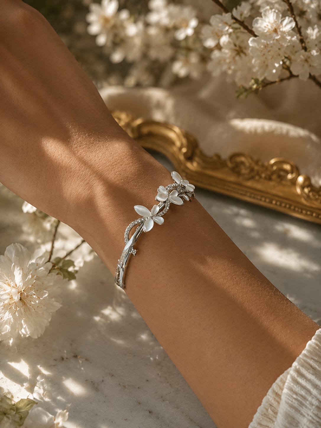 Handcuffs — Flaura